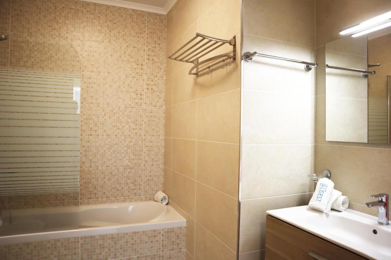 T1 Rocha Tower Apartment ปอร์ติเมา ภายนอก รูปภาพ